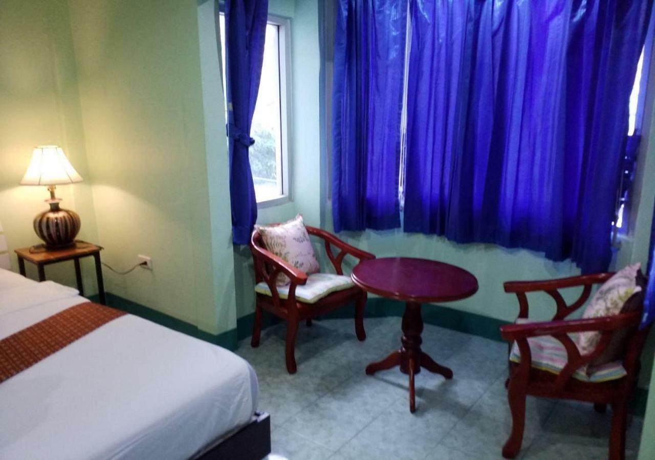 Rung Tawan Hostel หาดกะตะ ภายนอก รูปภาพ