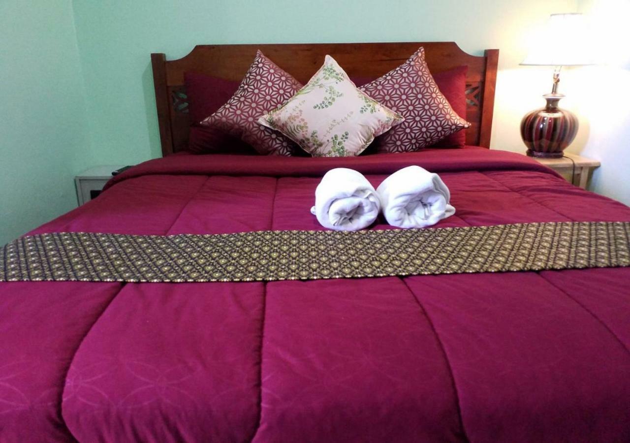 Rung Tawan Hostel หาดกะตะ ภายนอก รูปภาพ